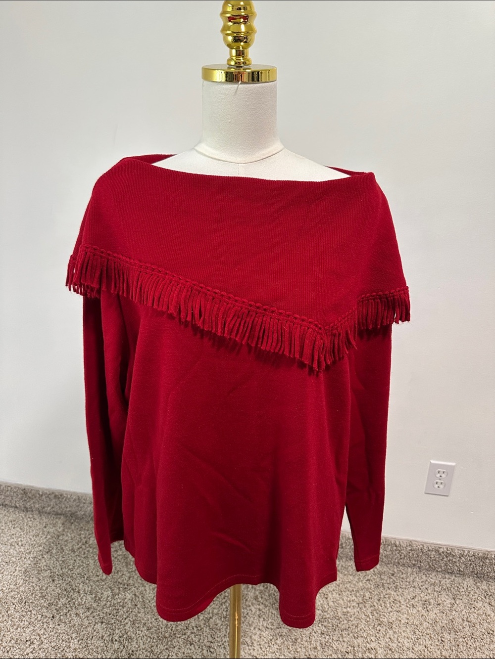 ⌚️ Studio 1940 Fringe Sweater